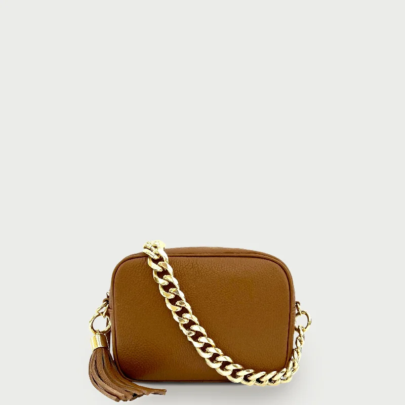 Women's crossbody bag fashion accessory -Tan Leather Crossbody Bag With Gold Chain Strap