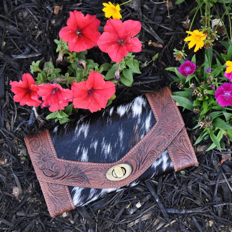 Women's wallet numbered series -Circle The Wagons Wallet