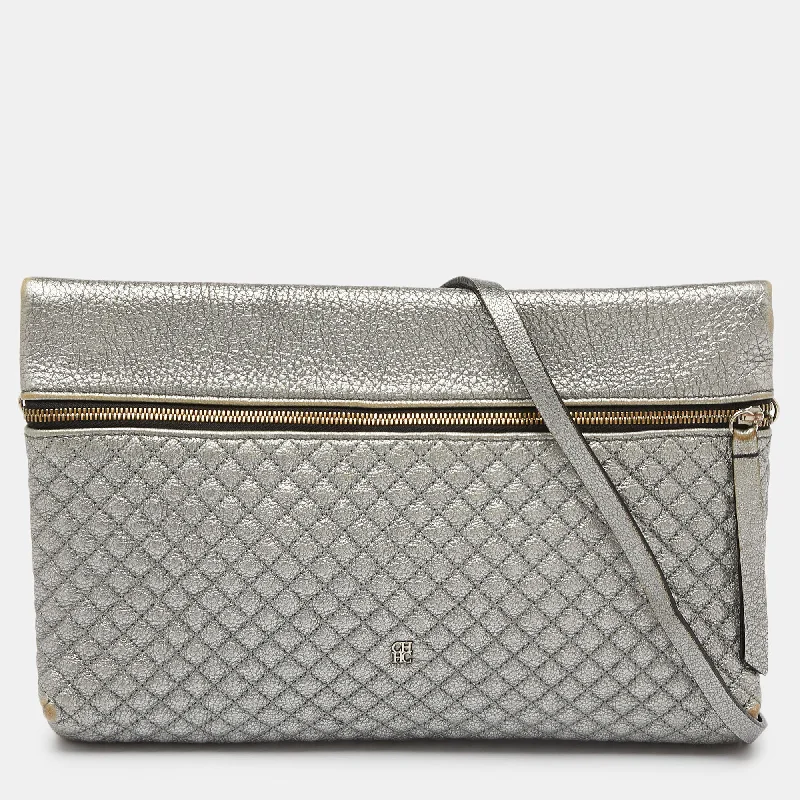 Women's crossbody bag sport outfit -Ch Carolina Herrera Metallic Silver Quilted Leather Front Zip Crossbody Bag