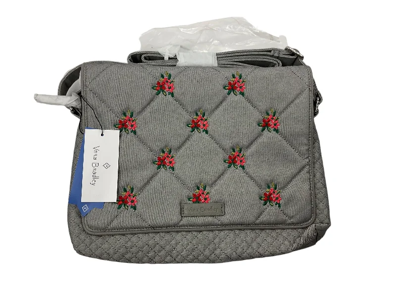 Handbags clutch -Handbag By Vera Bradley Classic, Size: Medium